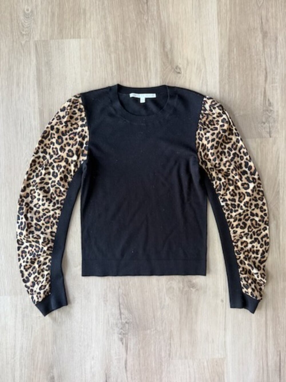 VERONICA BEARD Adler Leopard Sleeve Sweater M